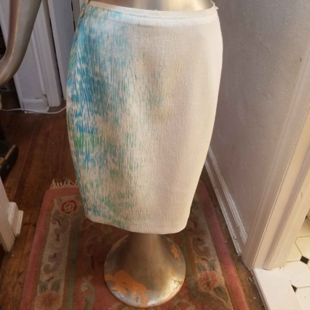 Tahari water color skirt sz 4